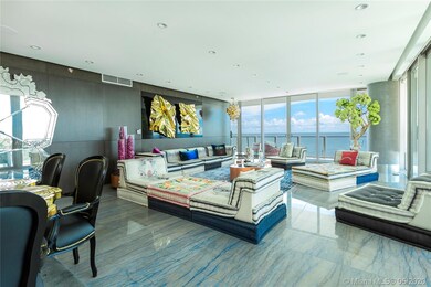 FORMAL LIVING WITH 90 DEGREE VIEWS