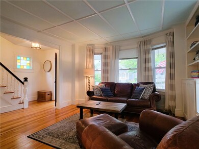 19 Carroll Ave, Newport, RI 02840 - photo 6