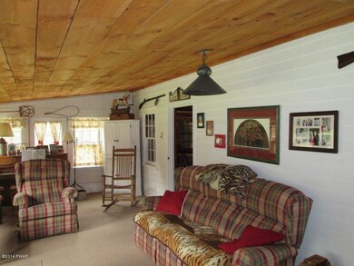 877 Welcome Lake Rd, Hawley, PA 18428 - photo 4