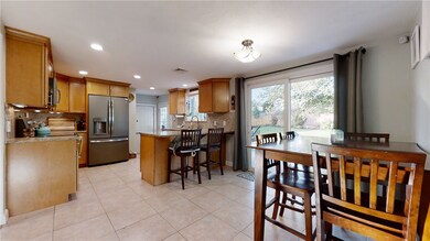 75 Burdick Dr, Cranston, RI 02920 - photo 6