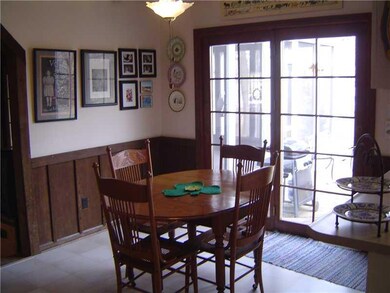 Breakfast Area/Room. 