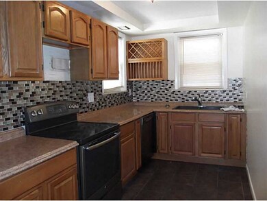 10 Loreto St, Providence, RI 02904 - photo 4