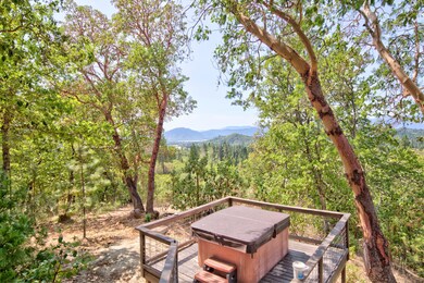 Views of Fort Vannoy Valley