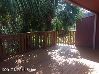 Outdoor Living w Deck