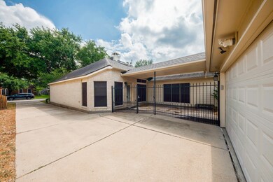 8319 Broken Timber Way, Houston, TX 77095 - photo 3