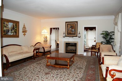5845 Saddle Downs Place, Centreville, VA 20120 - photo 3
