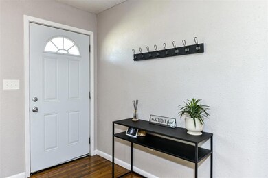 911 Poindexter Ave, Cleburne, TX 76033 - photo 7