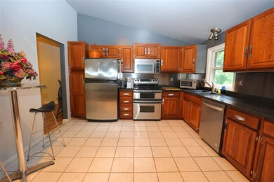 1 Goldstone Cir, MerriMacK, NH 03054 - photo 4