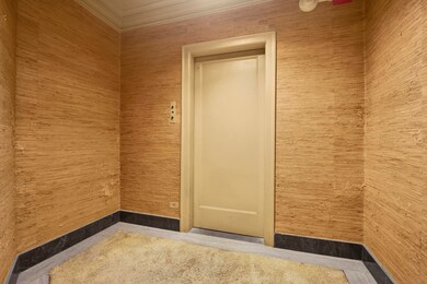 3300 N Lake Shore Dr unit 13C, Chicago, IL 60657 - photo 4