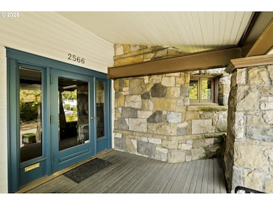 2566 NW Lovejoy St unit 6, Portland, OR 97210 - photo 4