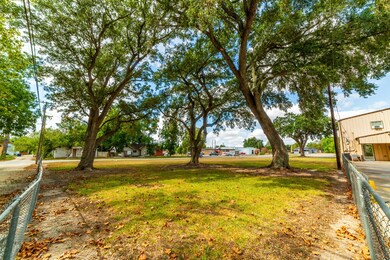 2721 Avenue F, Bay City, TX 77414 - photo 3