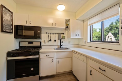 Kitchen2