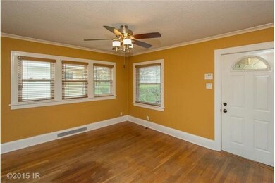 929 39th St, Des Moines, IA 50312 - photo 3