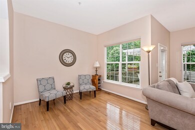 13000 Woodcutter Cir, Germantown, MD 20876 - photo 6