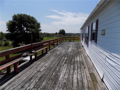 Large deck, great for entertaining!
