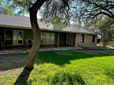 193 Linda Dr, Fredericksburg, TX 78624 - photo 6