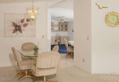 316 Kiwi - Dining Room 1 (3)