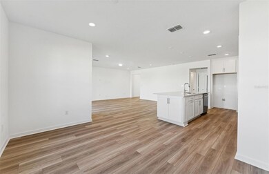 33417 Binding Ties Ln, Wesley Chapel, FL 33545 - photo 5