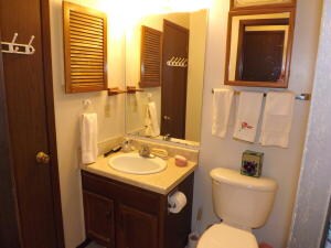 31 Coventry Ln unit 7, Muscatine, IA 52761 - photo 2