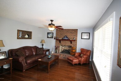 2326 Franklin Dr, Winterville, NC 28590 - photo 5