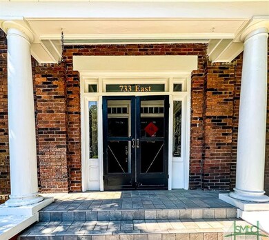733 E Henry St unit B, Savannah, GA 31401 - photo 3