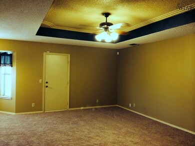 1300 Hunt St, Wichita Falls, TX 76302 - photo 4