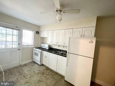 3823 Monterey Rd, Baltimore, MD 21218 - photo 4