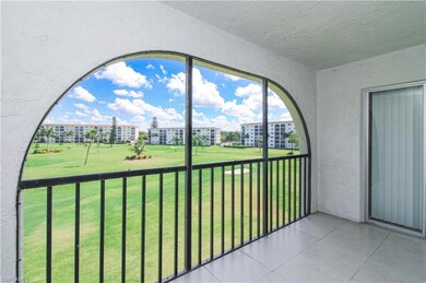 41 High Point Cir S unit 303, Naples, FL 34103 - photo 6