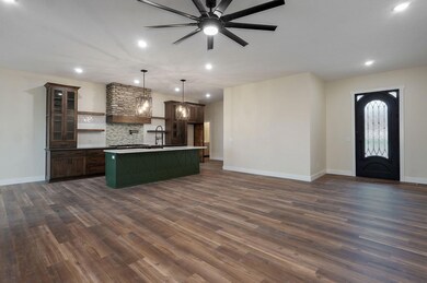 1825 E Cobblestone Dr-13