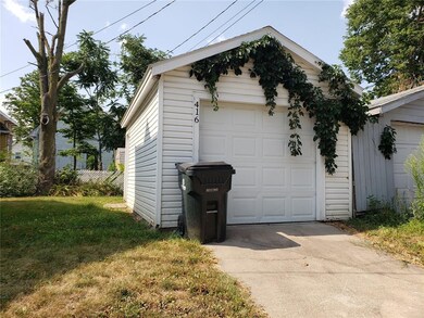 Garage in Alley