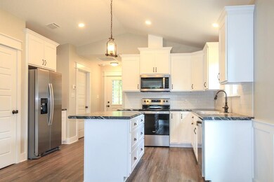 81 King Bee Dr, Crawfordville, FL 32327 - photo 3