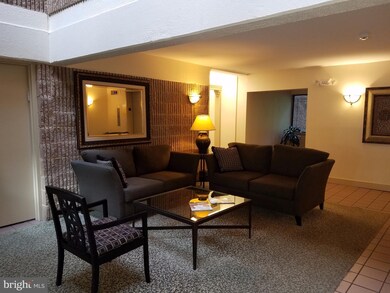 2901 Fallstaff Rd unit 203, Baltimore, MD 21209 - photo 2