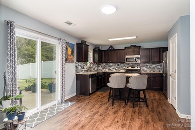 120 Harvest Pointe Dr, Statesville, NC 28677 - photo 5