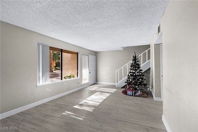 3301 Fairview Ln, Las Vegas, NV 89121 - photo 6