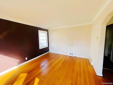 11380 Plainview Ave, Detroit, MI 48228 - photo 5