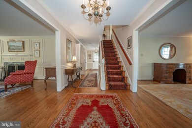 653 Clovelly Ln, Devon, PA 19333 - photo 3