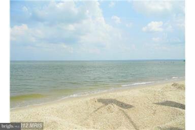 526 Potomac River Ave, Colonial Beach, VA 22443 - photo 7