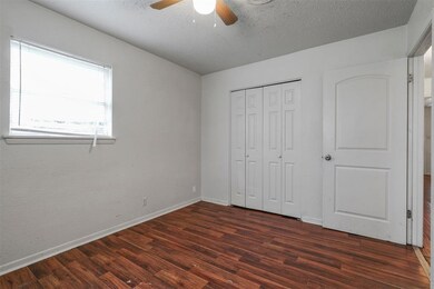 830 W Texas St unit B, Denison, TX 75020 - photo 4