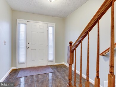 16105 Edenwood Dr, Bowie, MD 20716 - photo 5