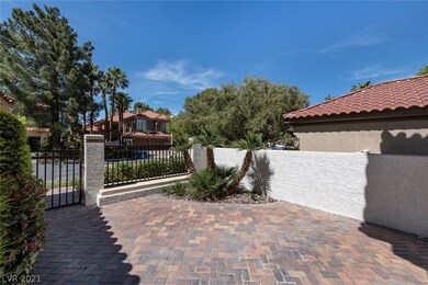 FRONT COURTYARD ADJACENT TO KITCHEN NOOK WITH PATI