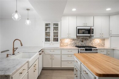 411 E Washington St unit 2, Culver, IN 46511 - photo 7