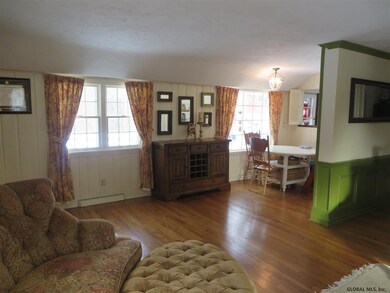 27 Tieman Rd, Schenectady, NY 12302 - photo 4