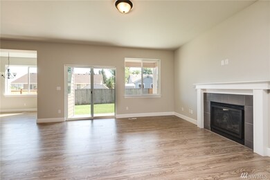 9534 Tyler Terrace Ct SE, Yelm, WA 98597 - photo 5