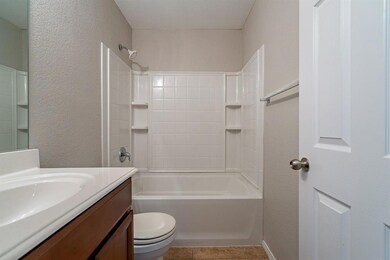 858 Fannin Dr, Lavon, TX 75166 - photo 6