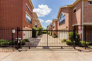 2705 Rutland St unit G, Houston, TX 77008 - photo 7