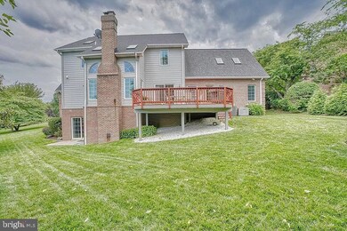 8521 Hill Spring Dr, Lutherville Timonium, MD 21093 - photo 5