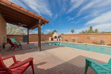 Rear Yard w/Pool & Mtn Views