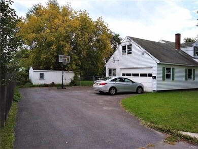 1135 Wetmore St, Utica, NY 13501 - photo 2