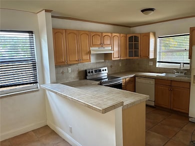 13514 NE 23rd Place, North Miami, FL 33181 - photo 3