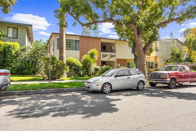 210 S Catalina Ave, Pasadena, CA 91106 - photo 3